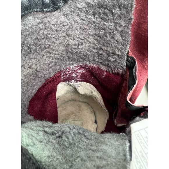 Ugg Women’s Black Kesey Waterproof Boot Size 7 - Picture 9 of 11